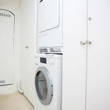 Apartment Jardin Prive - Gorgeous 3 Bed House In Le Marais *