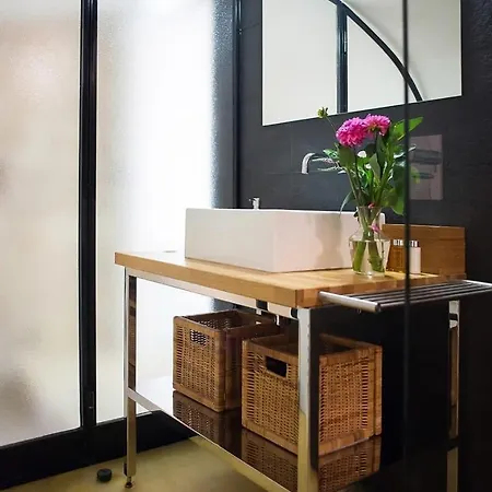 Jardin Prive - Gorgeous 3 Bed House In Le Marais Parigi