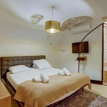 Jardin Prive - Gorgeous 3 Bed House In Le Marais *